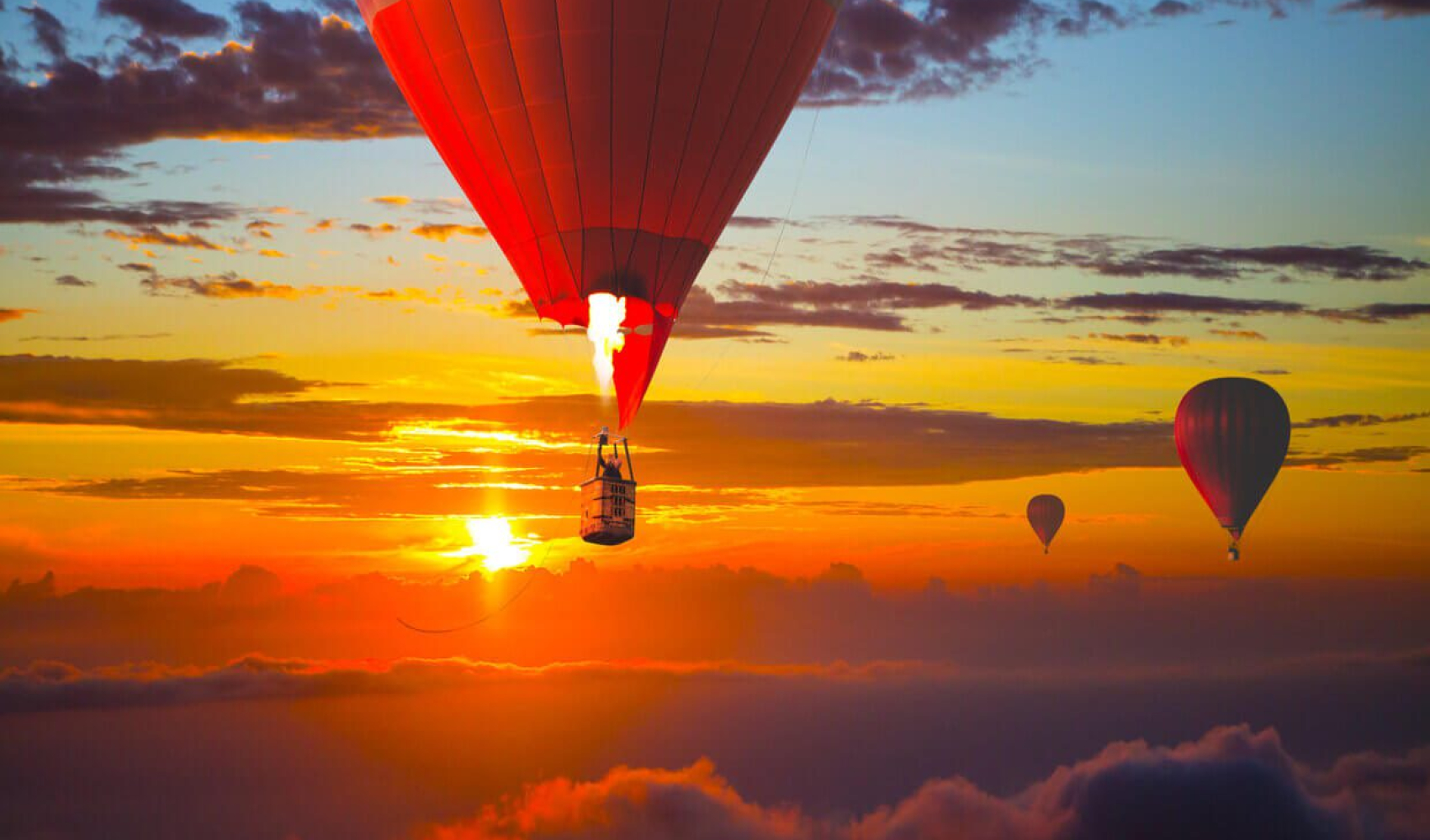 Romanian market rising balloon
